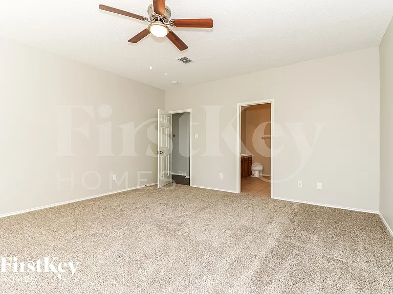 1910 Winter Park Dr — Photo 9