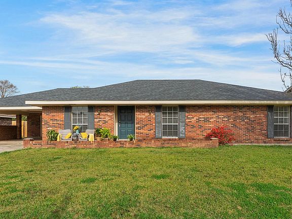 2nd image of 203 Bonaire Dr