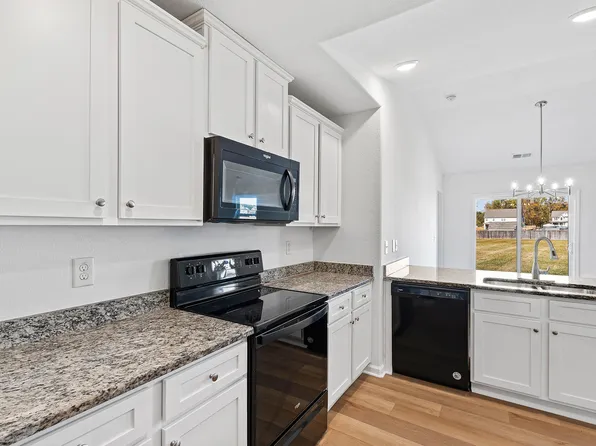 240 Mineral Spring Ln, Fuquay Varina, NC 27526