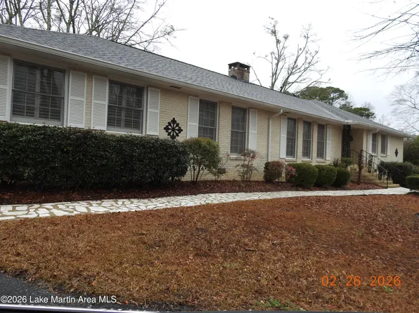 2249 Clubview Dr, Alexander City, AL 35010