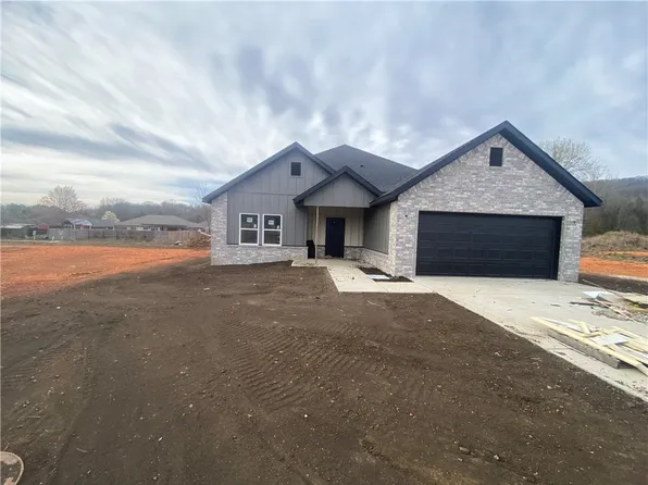 385 Smith St, West Fork, AR 72774