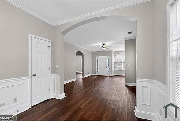 164 Nathan Rd SW — Photo 3
