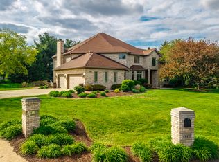 4N428 Kingswood Ct, Wayne, IL 60184