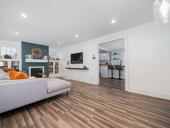 4th image of 1038 E 16th Ave