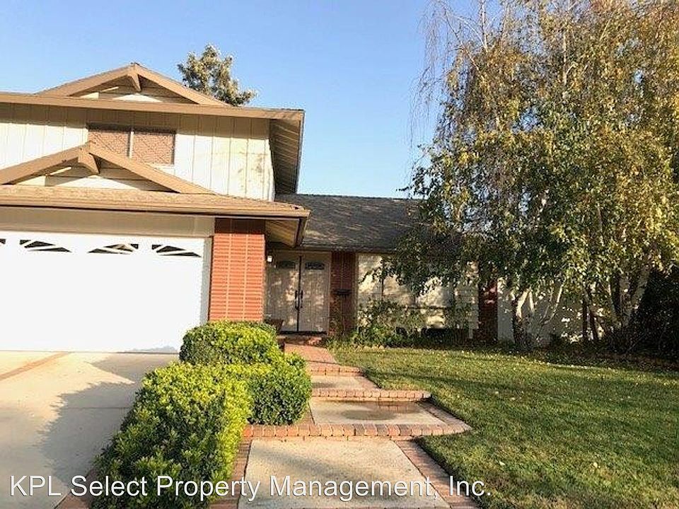 1st image of 196 Knollwood Dr