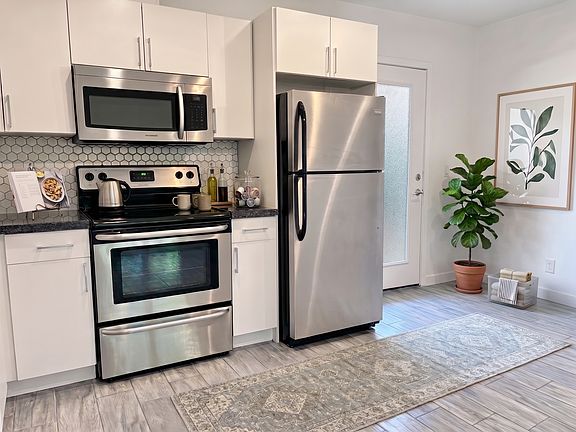 5th image of 4237 N 20th St #5