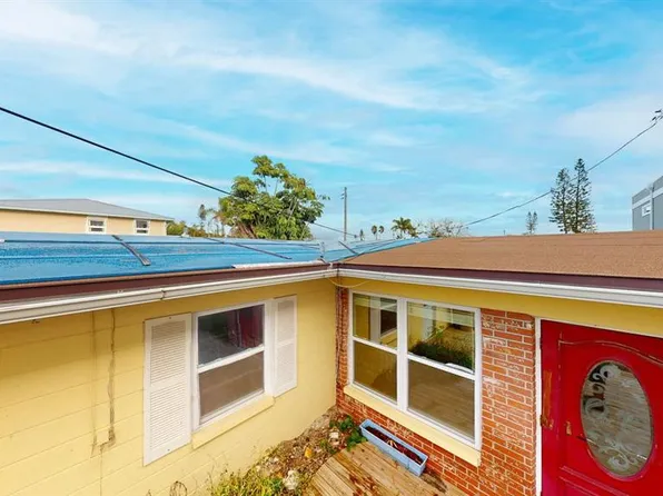 14906 N Bayshore Dr, Madeira Beach, FL 33708