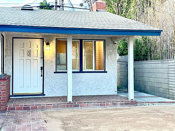 3rd image of 1045 Marvista Ave
