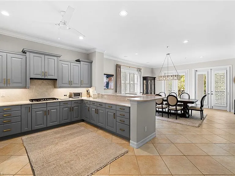 2864 Tiburon Blvd E #102 — Photo 7