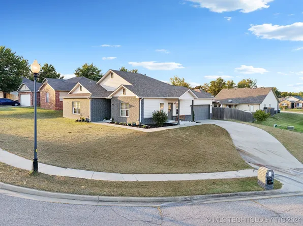 7967 Ridgeview St, Sapulpa, OK 74066