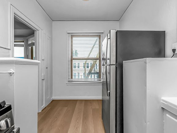 5th image of 140 Duboce Ave APT 202