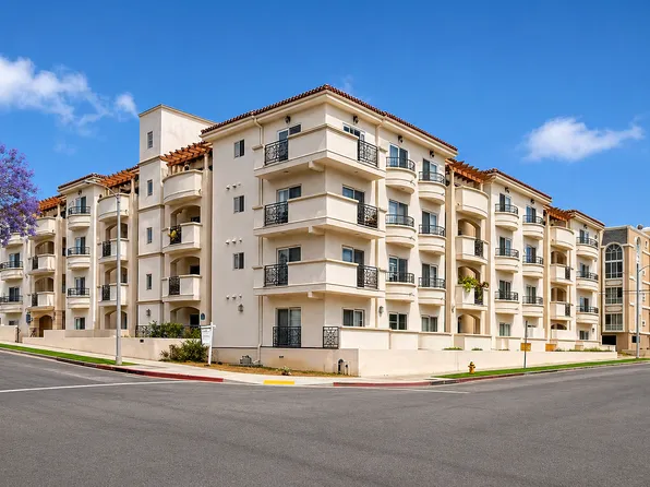 KZL Kiowa, 11848 Kiowa Ave #Penthouse 7, Los Angeles, CA 90049
