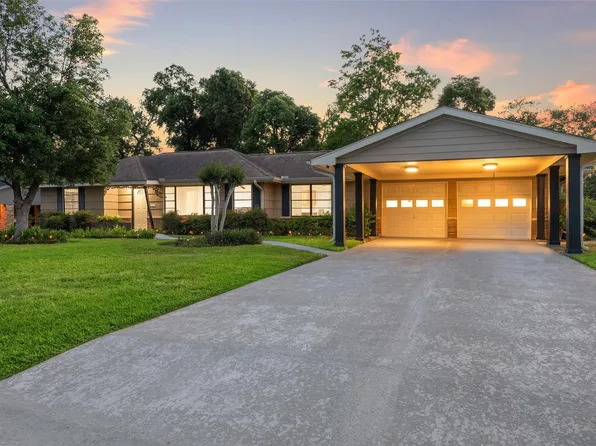 1309 Centennial Dr, Houston, TX 77055