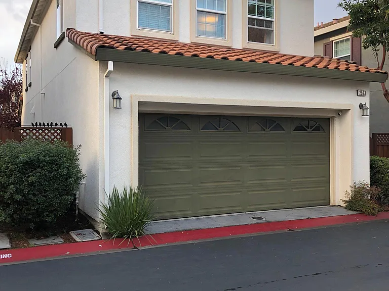 2523 Coldstream Way — Photo 3