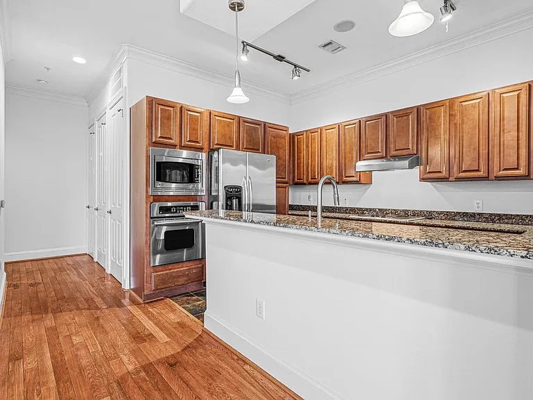7134 S Mapleridge St #2E — Photo 11