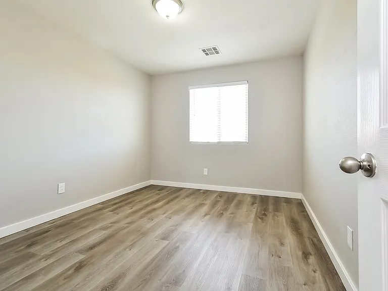 9521 Colorado Blue St — Photo 13