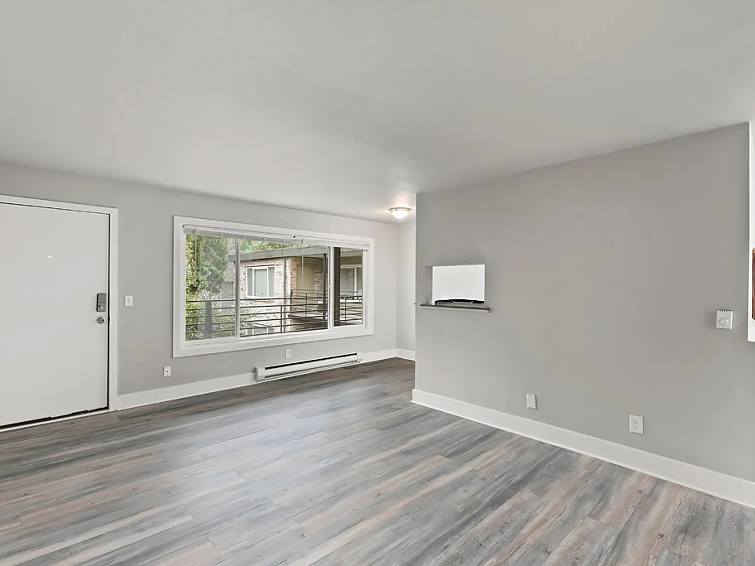 Westcrest Apartments — Photo 4