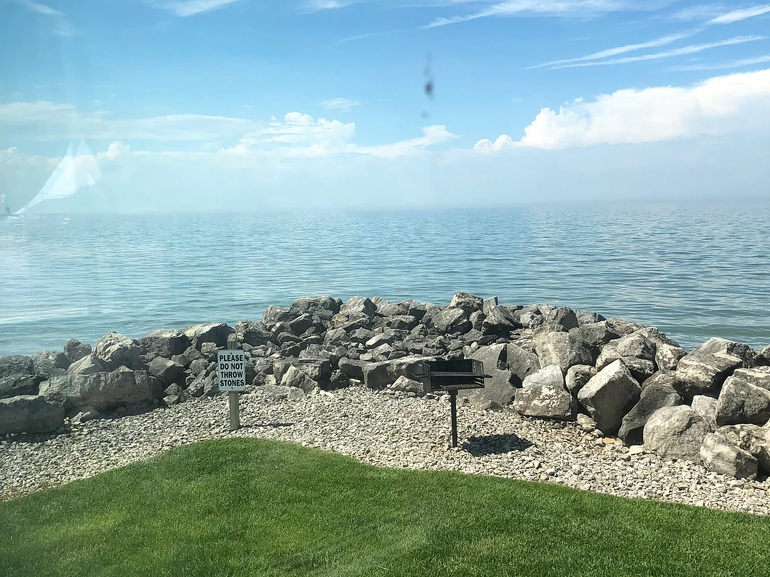 246 W Lakeshore Dr — Photo 3