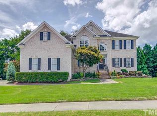 2804 Stratford Hall Dr, Raleigh, NC 27614
