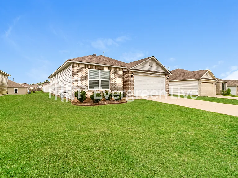 3057 Emerald Park Trl — Photo 15