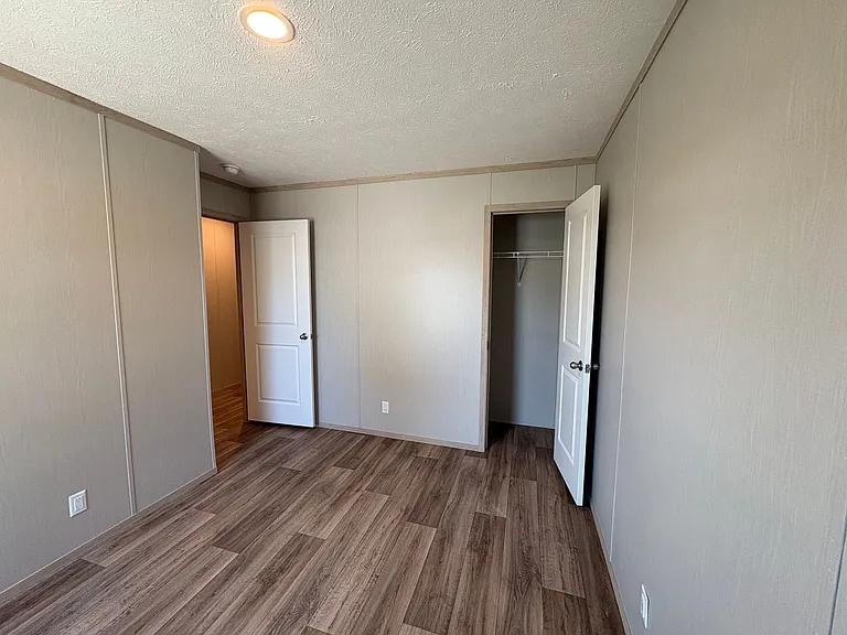 1128 S Gay Ave — Photo 64