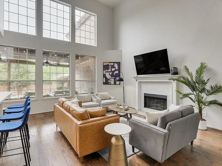 1248 Wildflower Ln — Photo 5