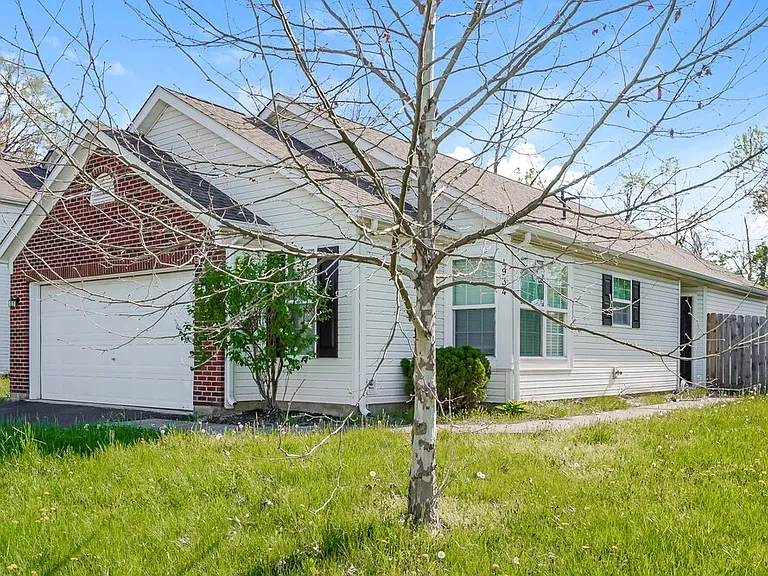 4934 Allwood Dr — Photo 3