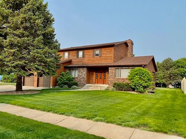 1st image of 3004 Country Club Ln