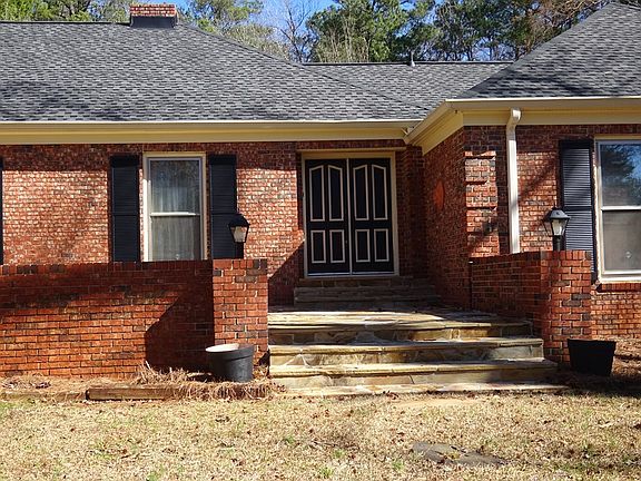 3rd image of 109 Welborn Ln