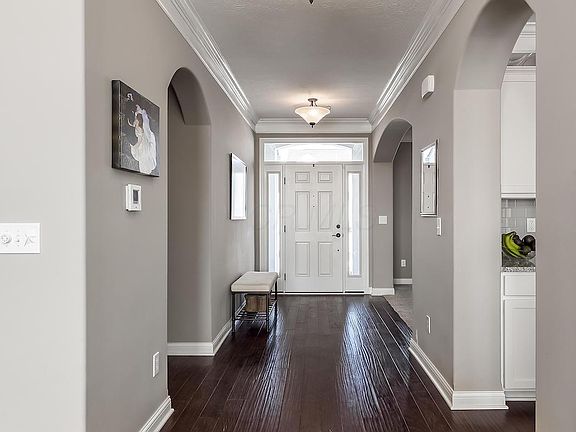 4th image of 866 Arabian Cir