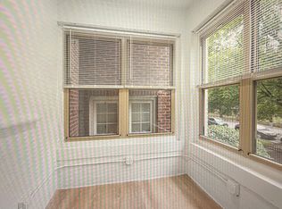 1633 W Chase Ave #1N, Chicago, IL 60626