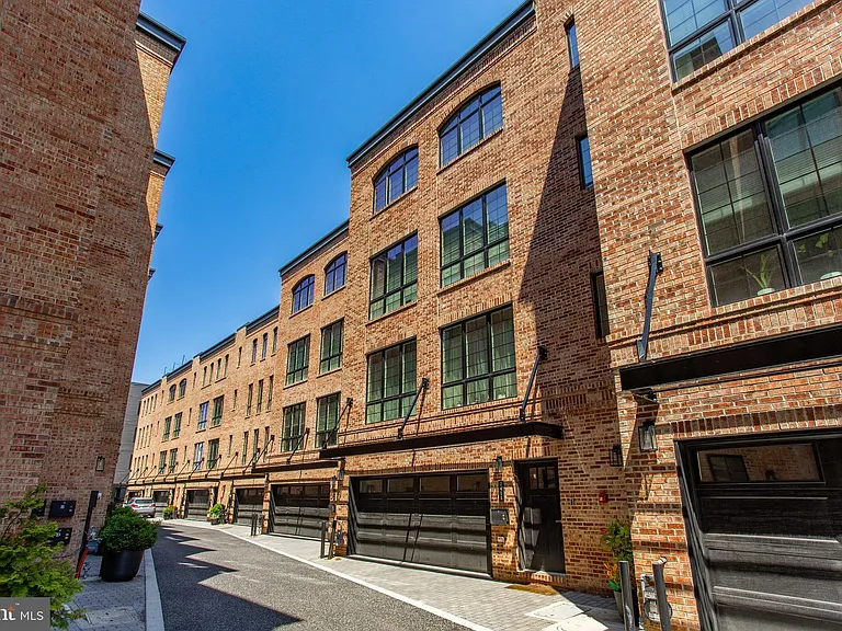 2411 Innovator Way — Photo 1