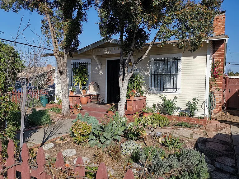 3245 Marlborough Ave — Photo 14