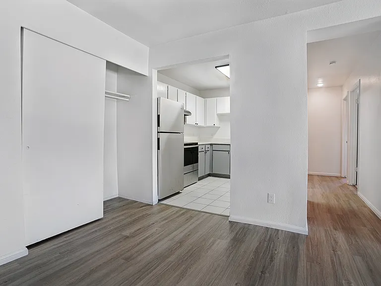 Highland Commons — Photo 15