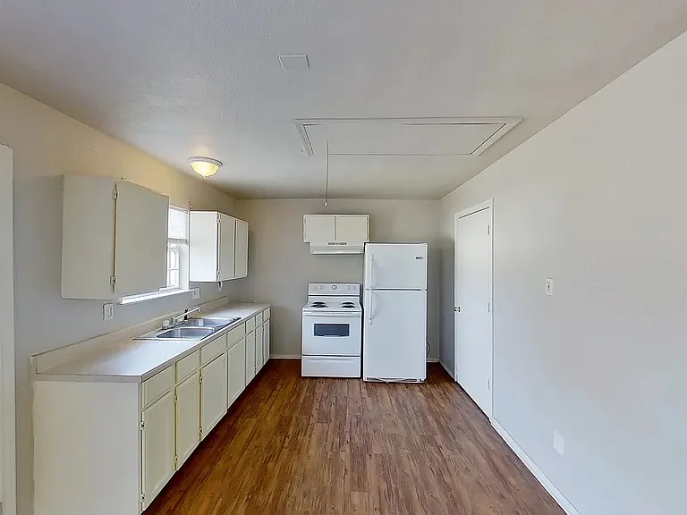 2703 Kool Ave — Photo 5