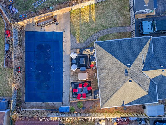 3rd image of 150 Banbury Rd