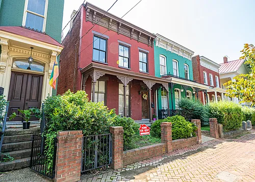 17 E Clay St Photo 1