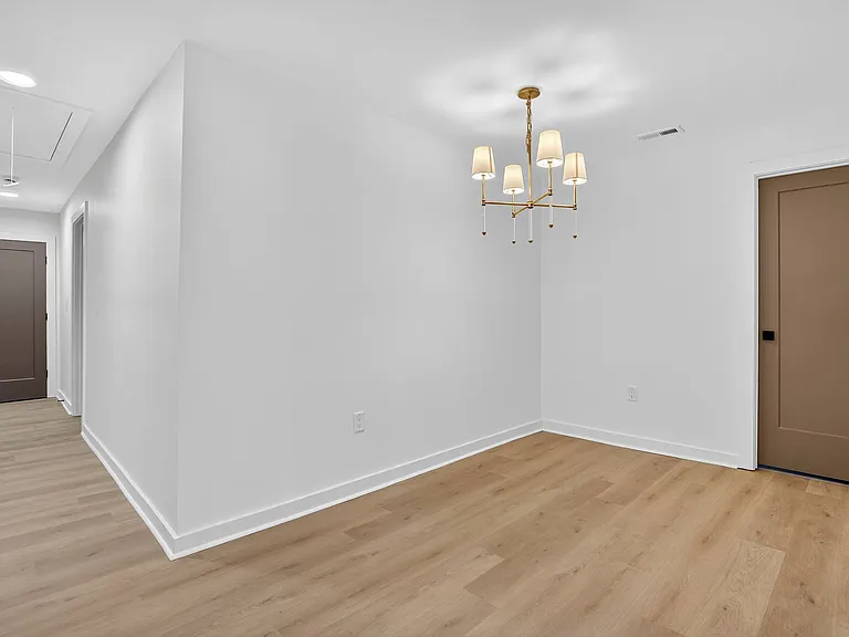 226 Maco Ter — Photo 17