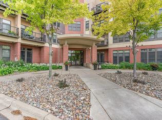 150 E Travelers Trl APT 205, Burnsville, MN 55337
