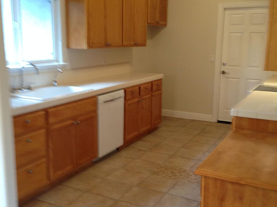 2nd image of 1227 Wilkinson Ct
