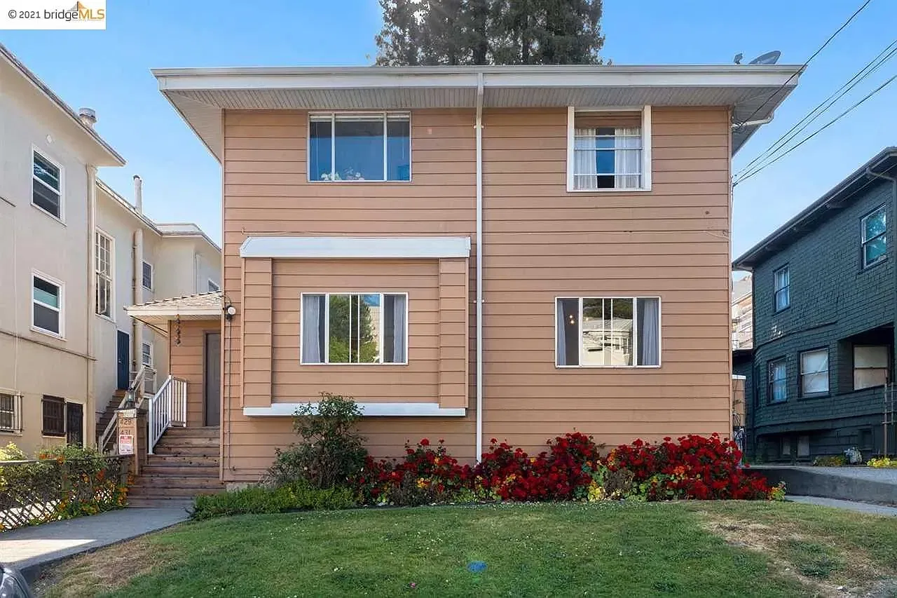 2 bed, $2,675 — Photo 2