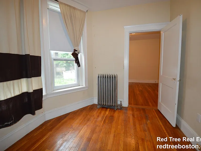 141 Fuller St #1 — Photo 13