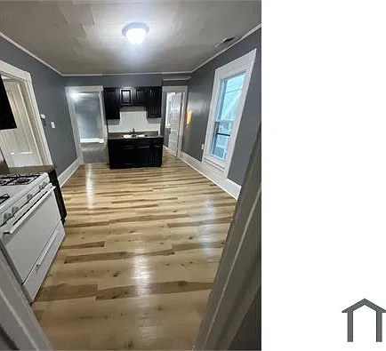 2 bed, $1,000 — Photo 1