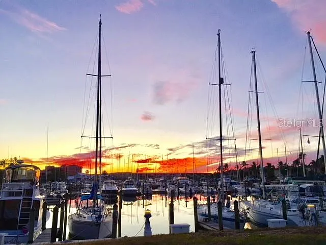 3304 Sunset Key Cir #D — Photo 53