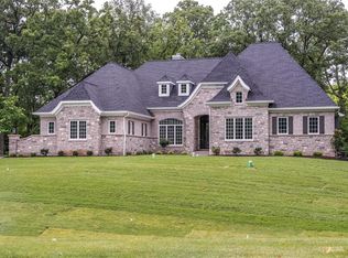 15 Sackston Woods Ln, Saint Louis, MO 63141
