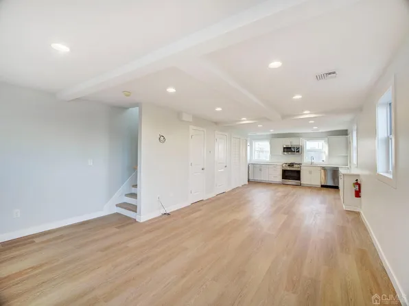 179 Ocean Ave, Laurence Harbor, NJ 08879