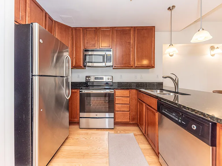 111 N Ashley St #804 — Photo 2