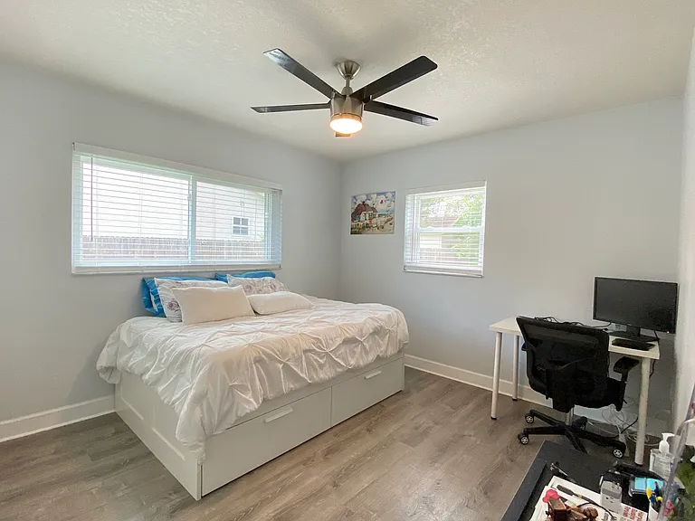 4407 W North A St — Photo 12