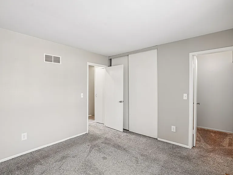Midtown Park Apartments — Photo 53