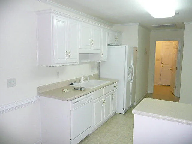 420 Burgamy Rdg — Photo 5